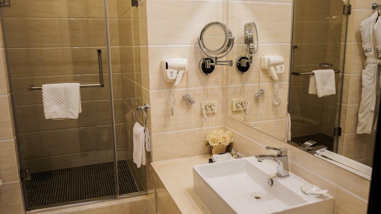 Jelsominohotel Astana Luaran gambar