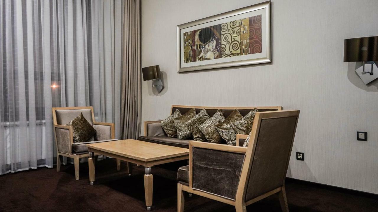 Jelsominohotel Astana Luaran gambar