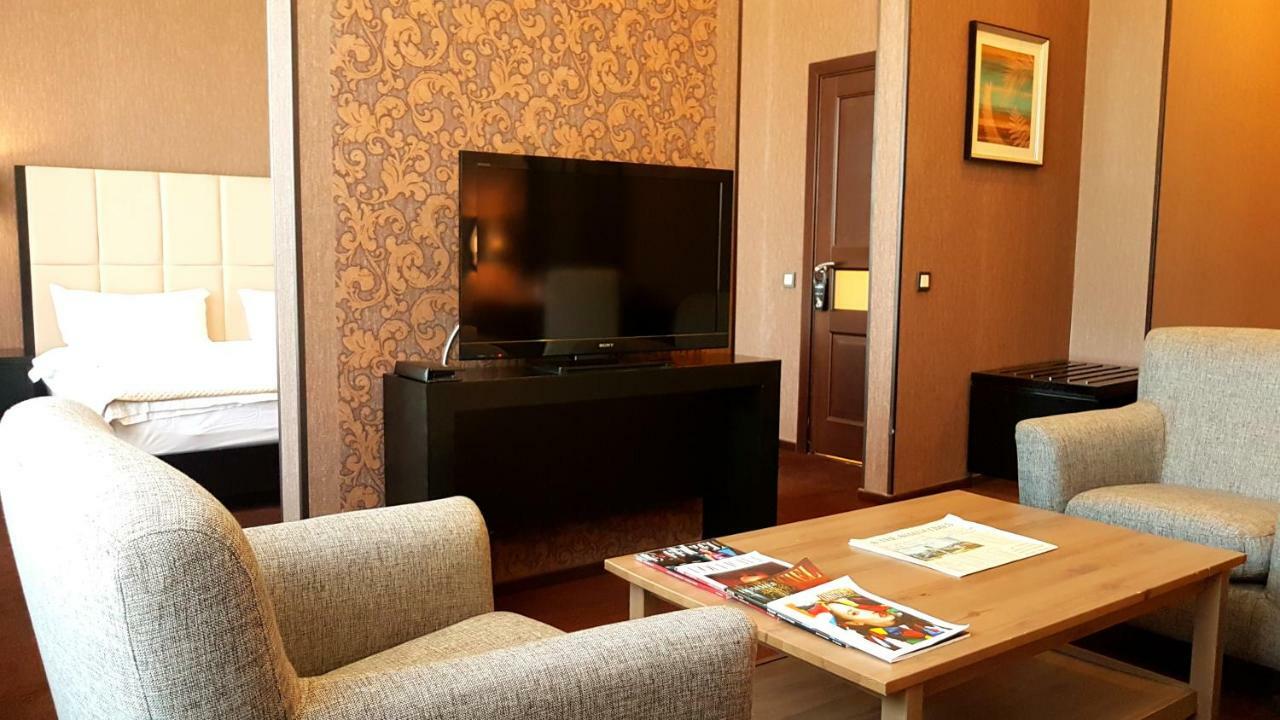 Jelsominohotel Astana Luaran gambar