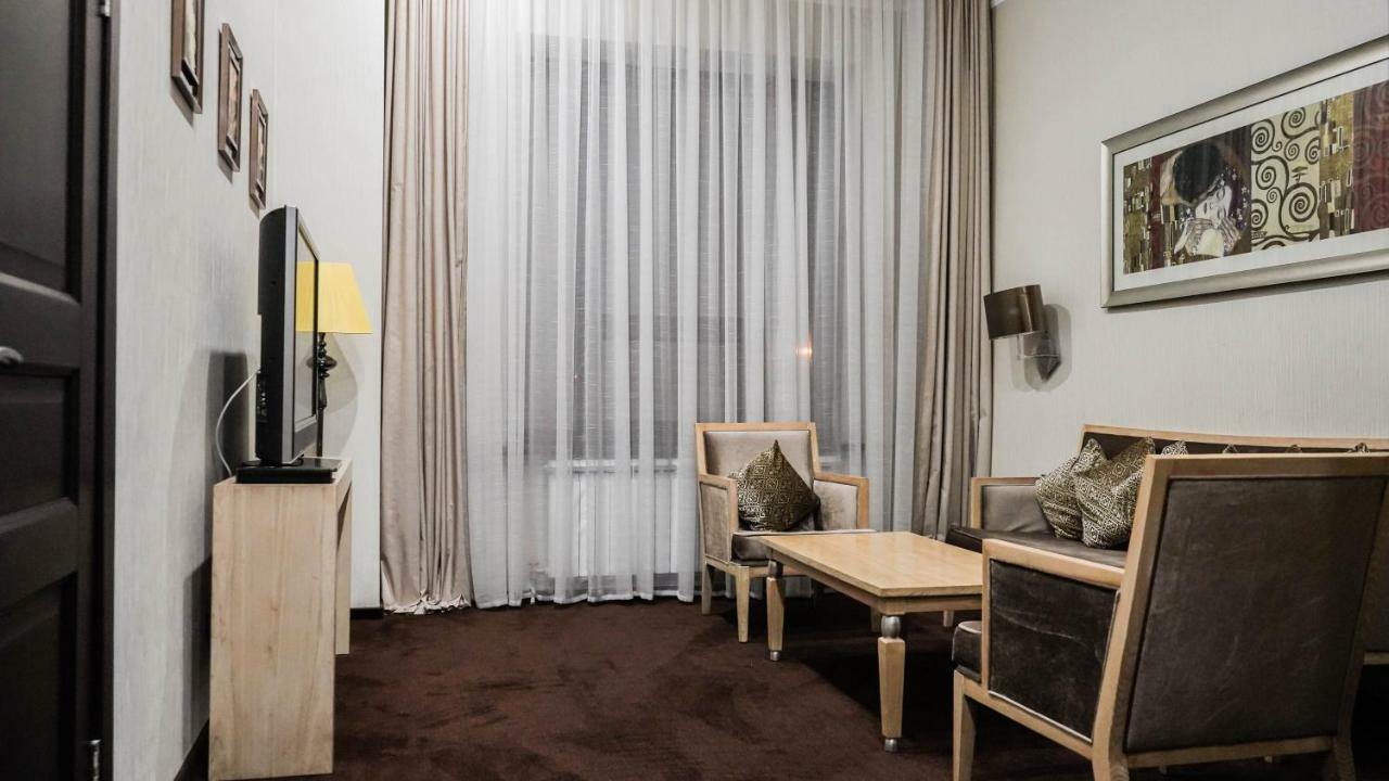 Jelsominohotel Astana Luaran gambar