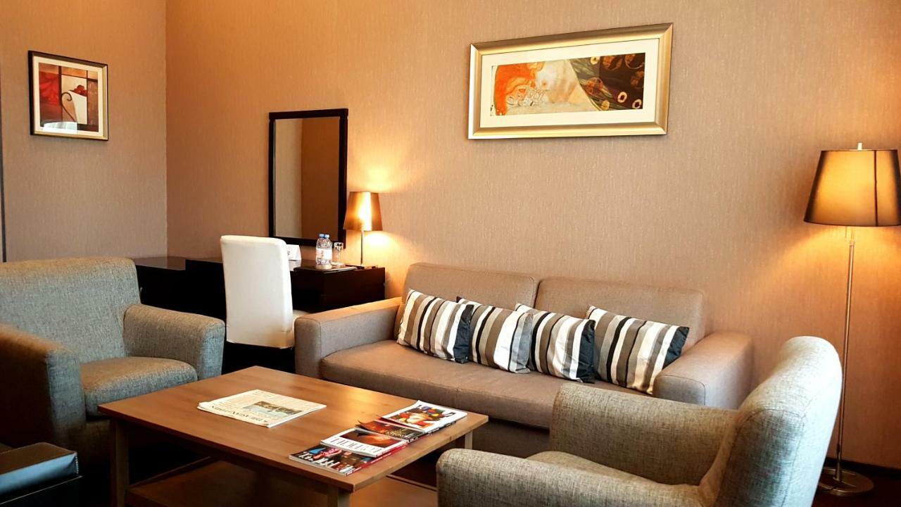 Jelsominohotel Astana Luaran gambar