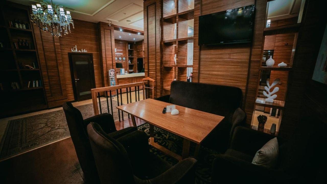 Jelsominohotel Astana Luaran gambar